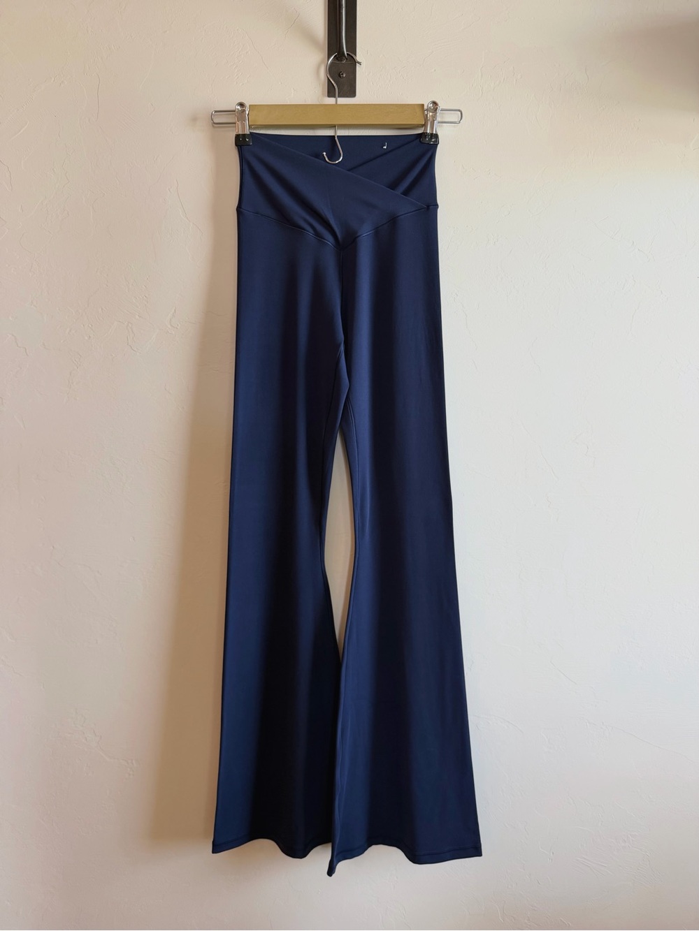 Aerie Offline Real Me High-Waisted Crossover Flare Legging
